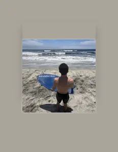 收听 Ad Contra、观看音乐视频、阅读小传、查看巡演日期等 ！