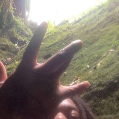 UH NEW HIGH - Single