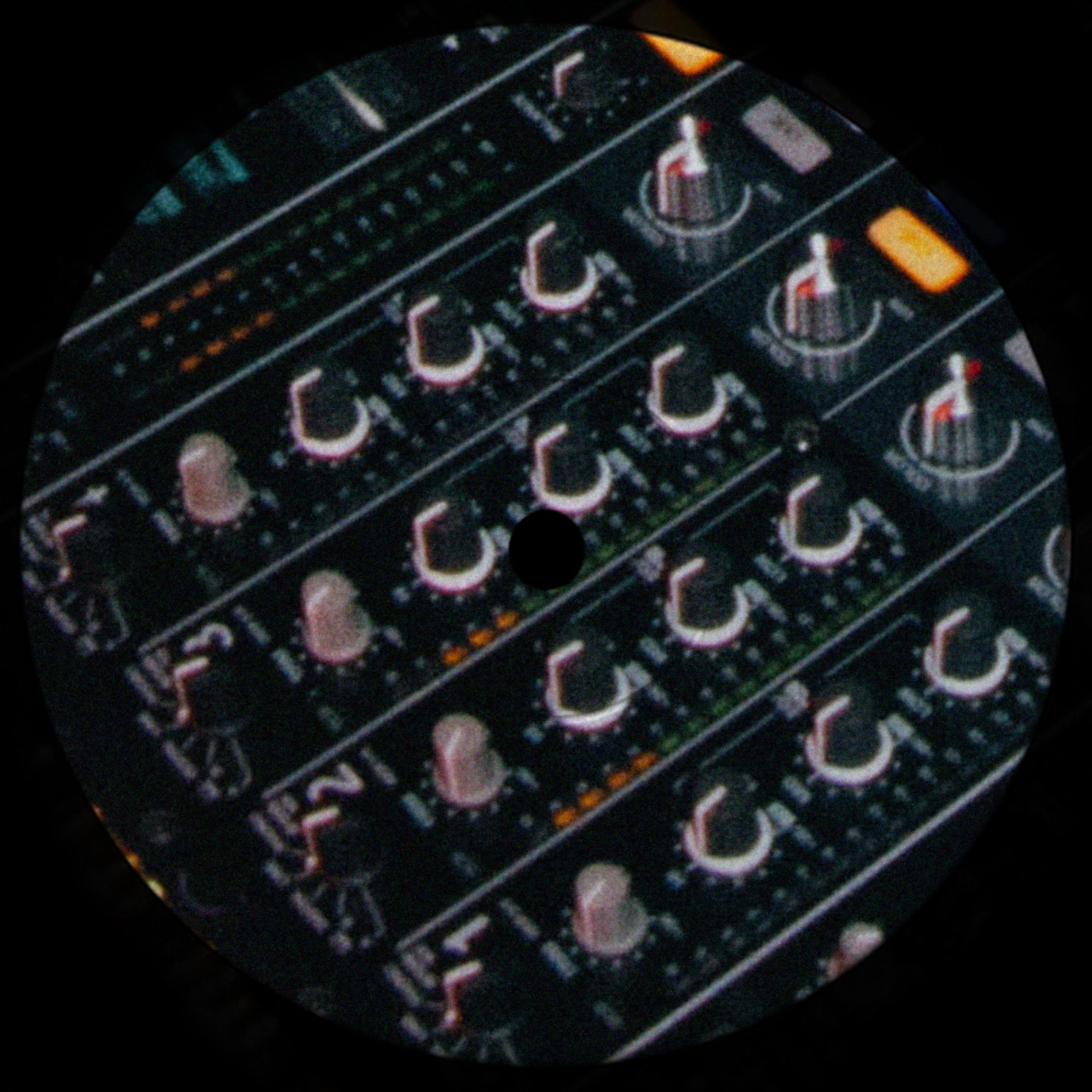 BE THE ONE / FEEL THE BEAT - Single