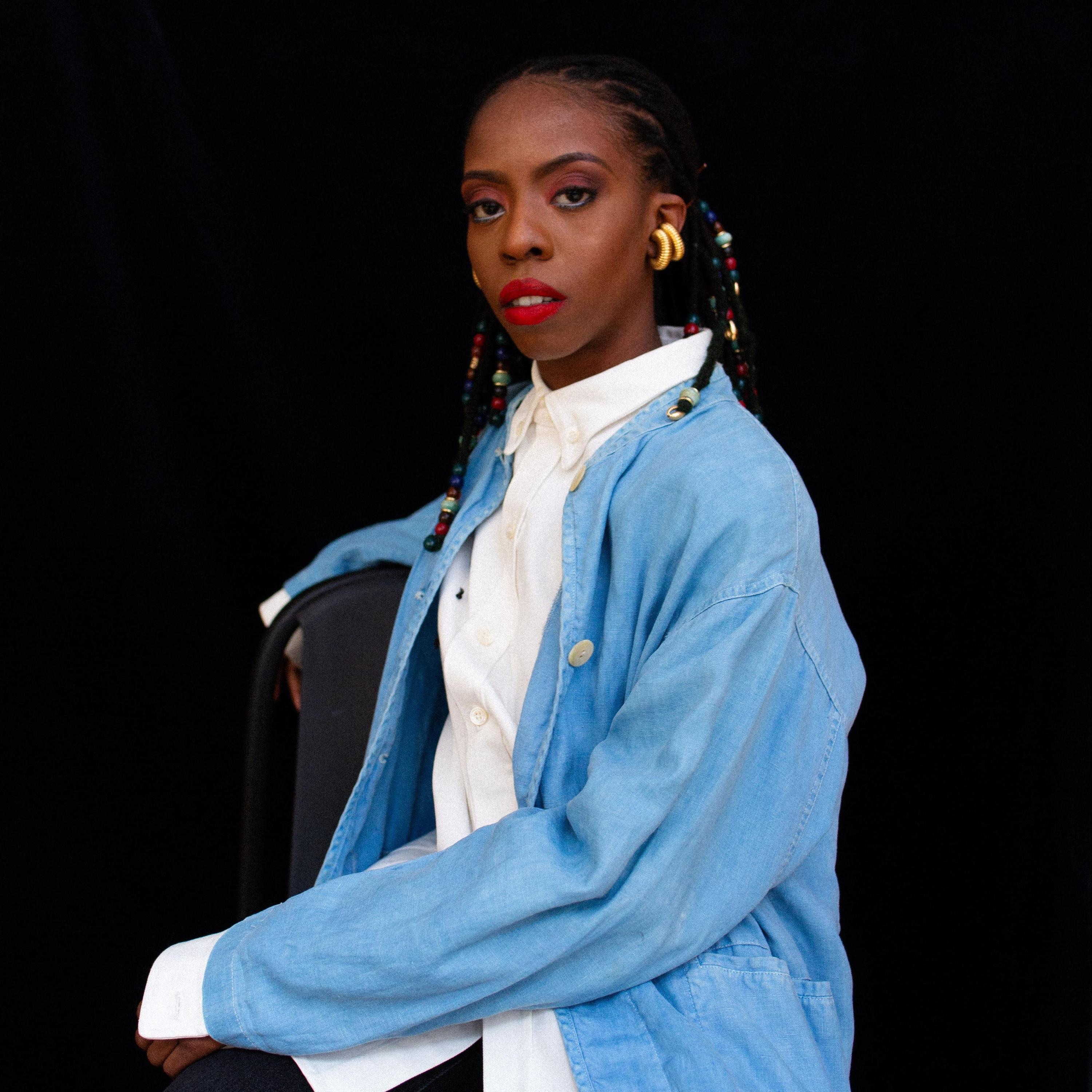 Everybody Needs Love - Single