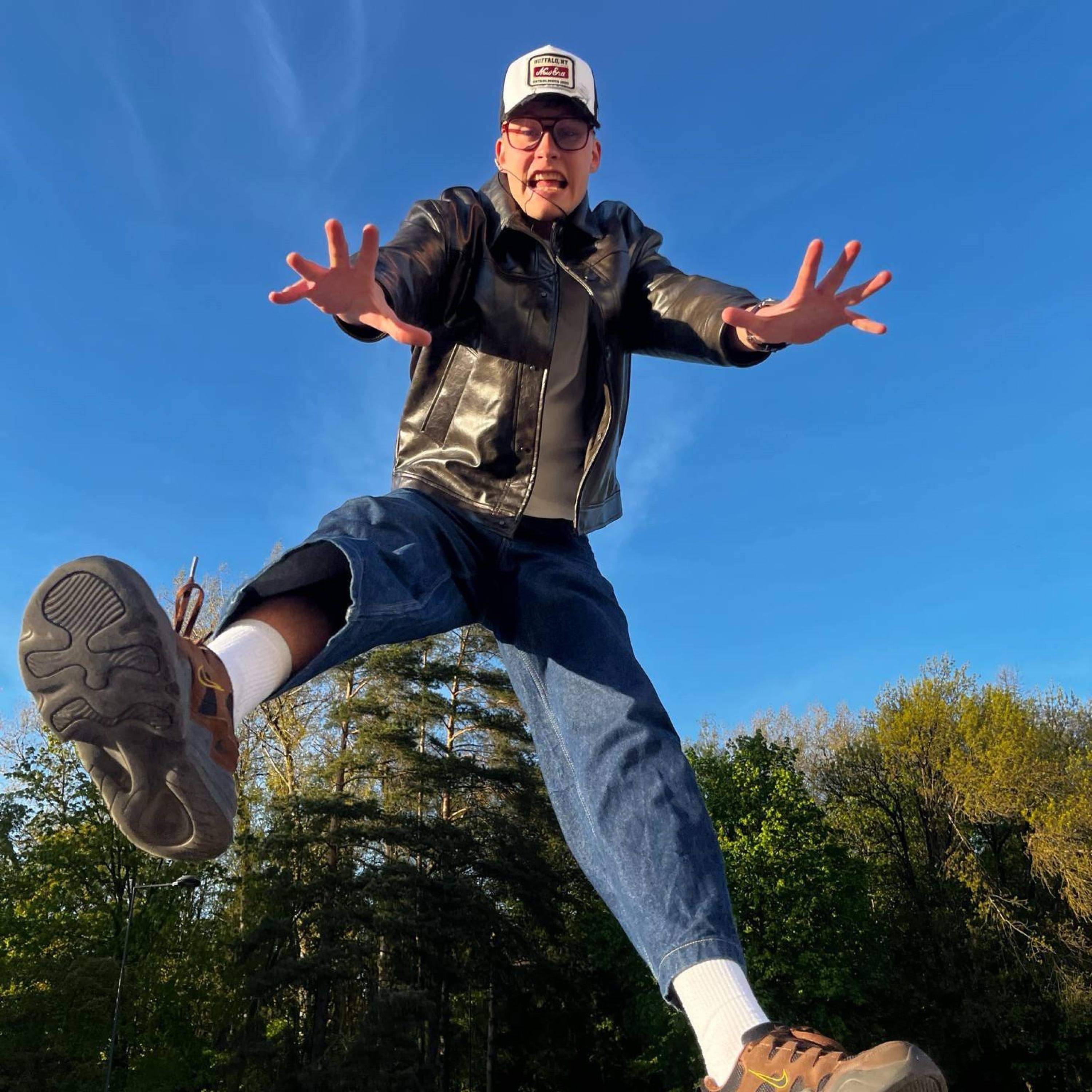 Diena pakeičia naktį - Single