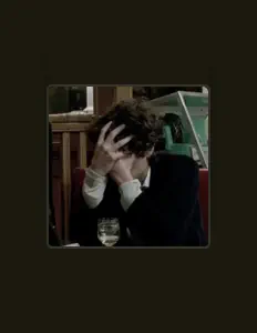 by your side सुनें, म्यूज़िक वीडियो देखें, बायो पढ़ें, दौरे की तारीखें और बहुत कुछ देखें!