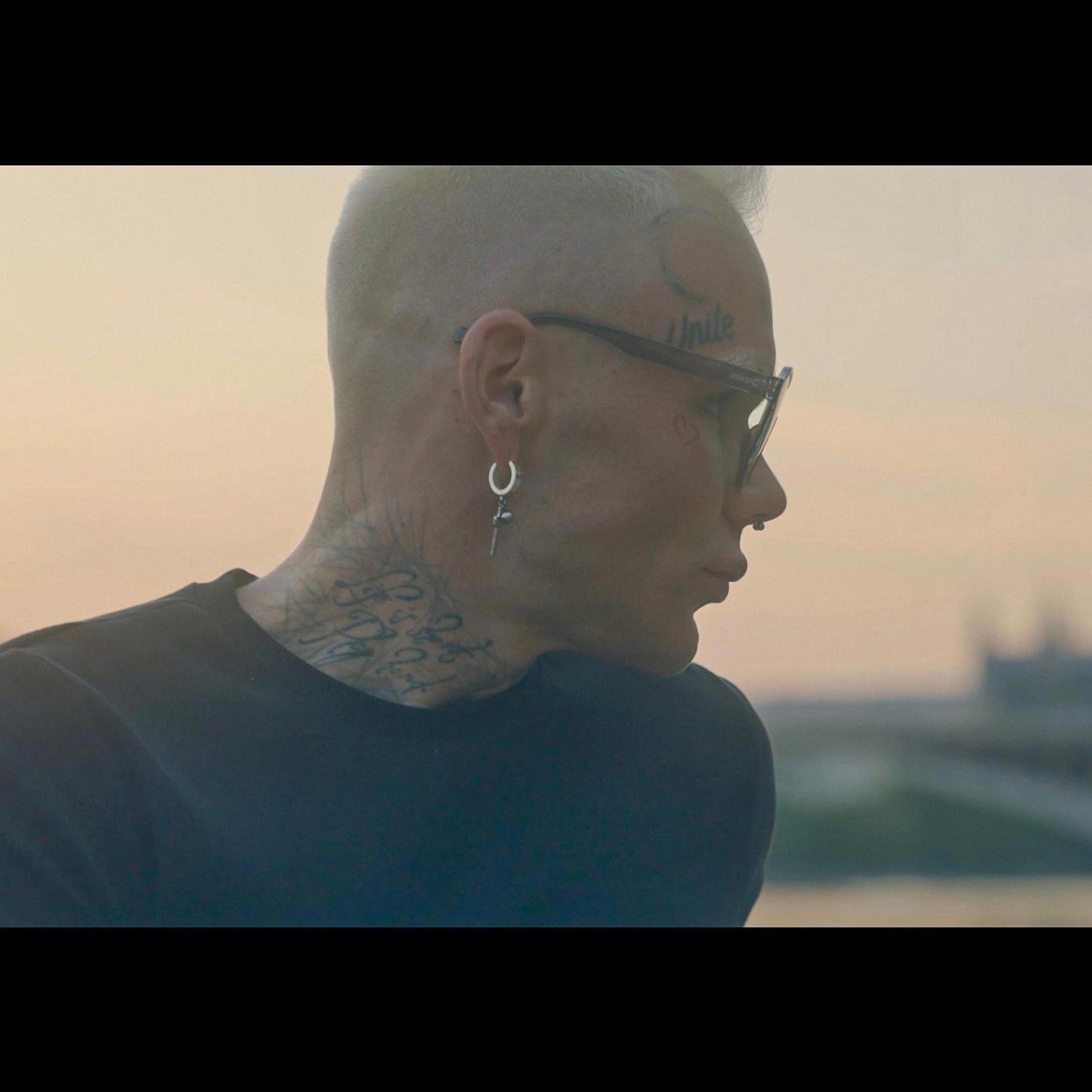 První motivační - Single