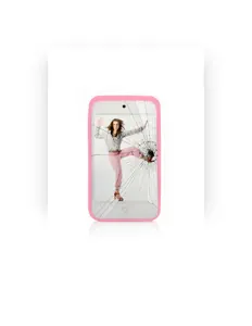 收听 мс улыбочка、观看音乐视频、阅读小传、查看巡演日期等 ！