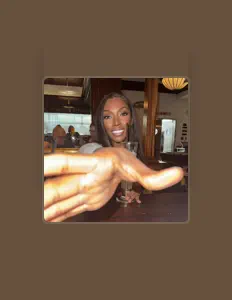 Poslechněte si interpreta Cash Stax, sledujte hudební videa, přečtěte si životopis, podívejte se na data turné a další informace.