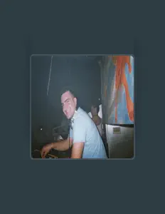 DJ SYを聴いたり、ミュージックビデオを鑑賞したり、経歴やツアー日程などを確認したりしましょう！