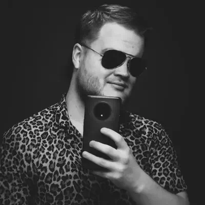 Hör dir „LAULUJA“ von Migizo an