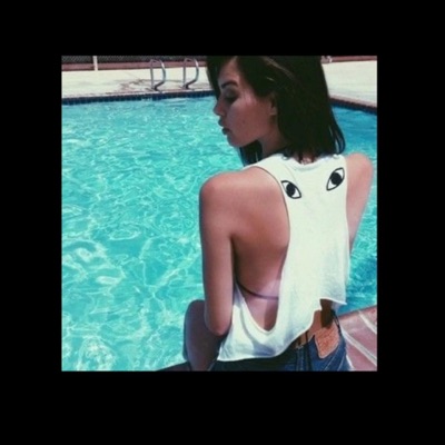 Poolside trippin - Single