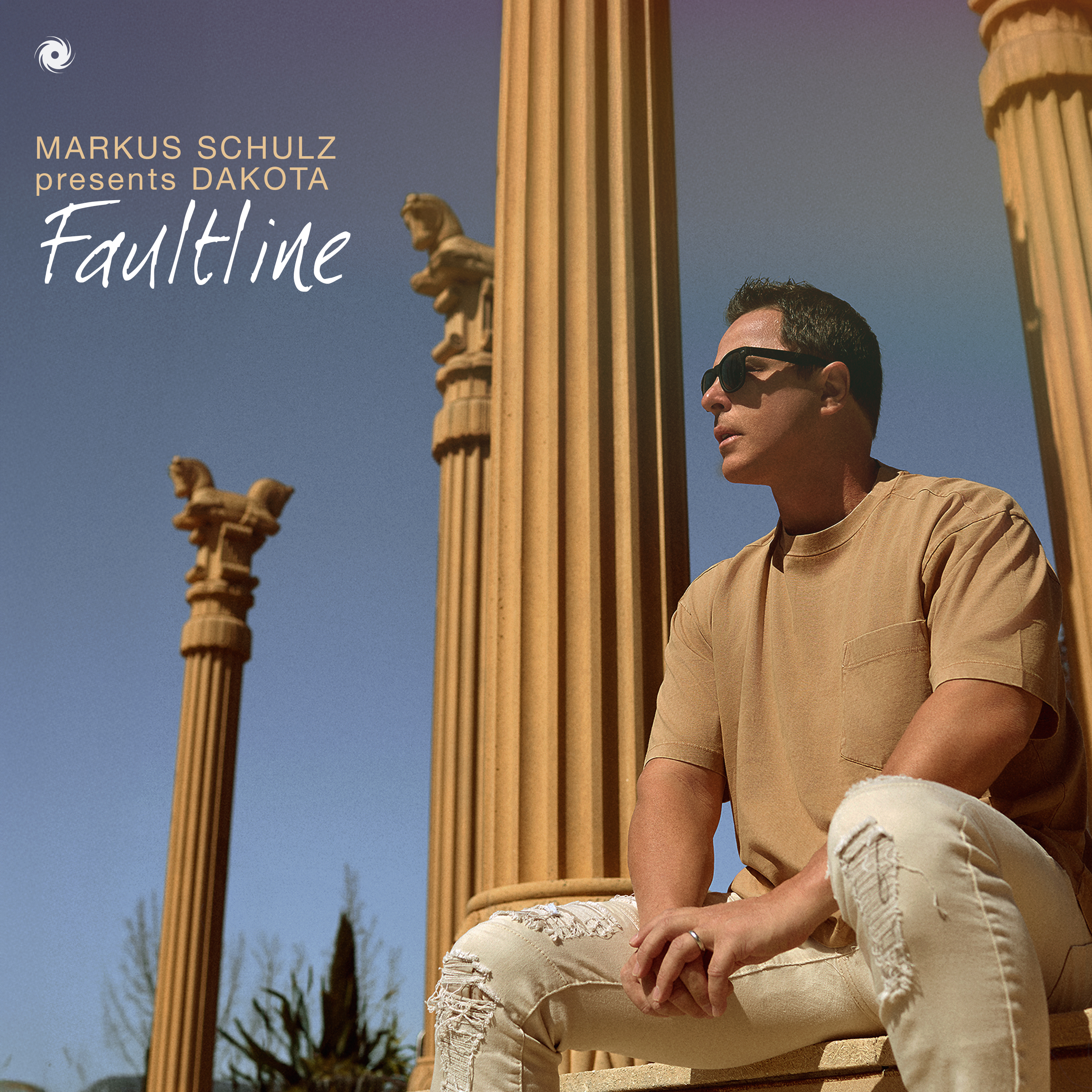 Markus Schulz & Dakota - Faultline (Extended Mix)