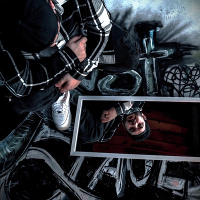 Living In Chaos - Single