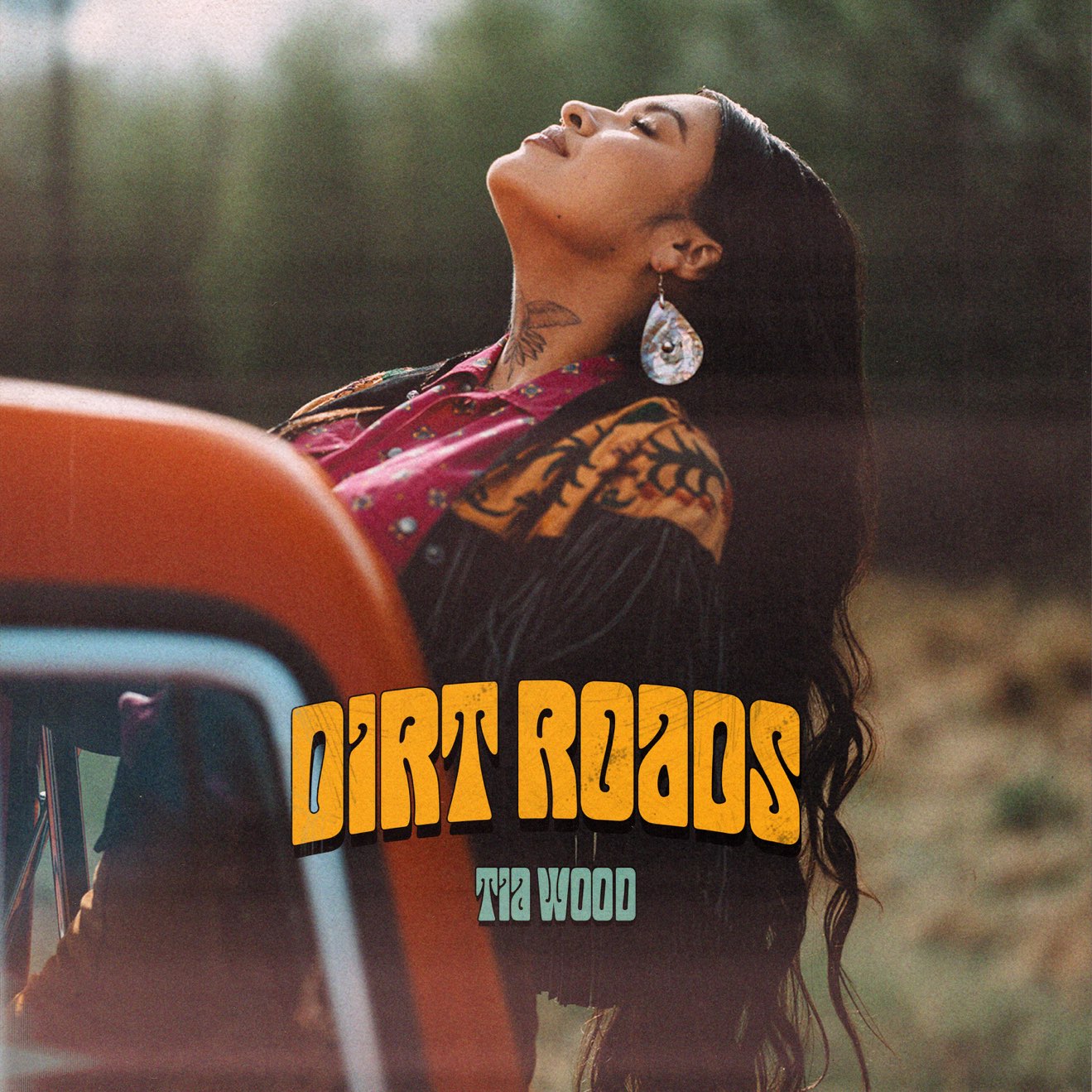 Tia Wood – Dirt Roads – Single (2024) [iTunes Match M4A]