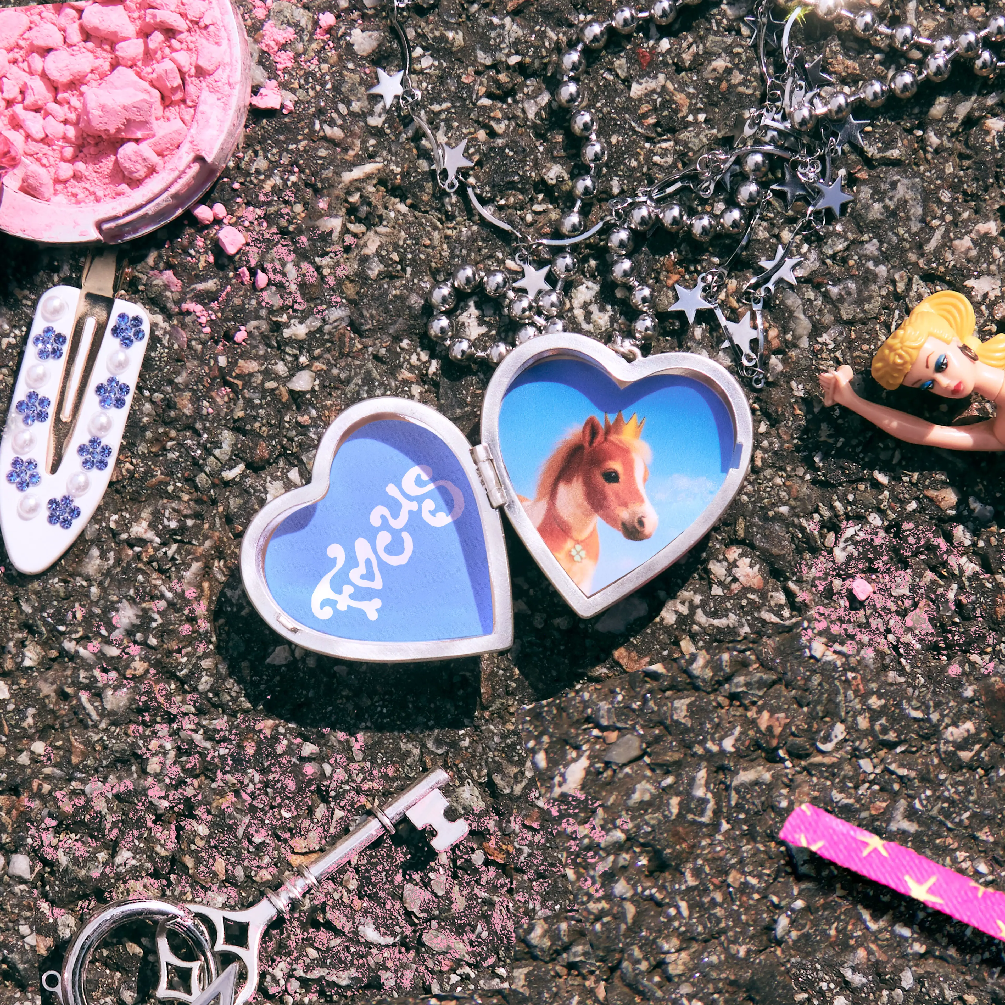 Hearts2Hearts — FOCUS - The 1st Mini Album - EP