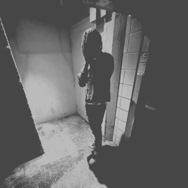 Hollow (feat. junjcho) Deebosg