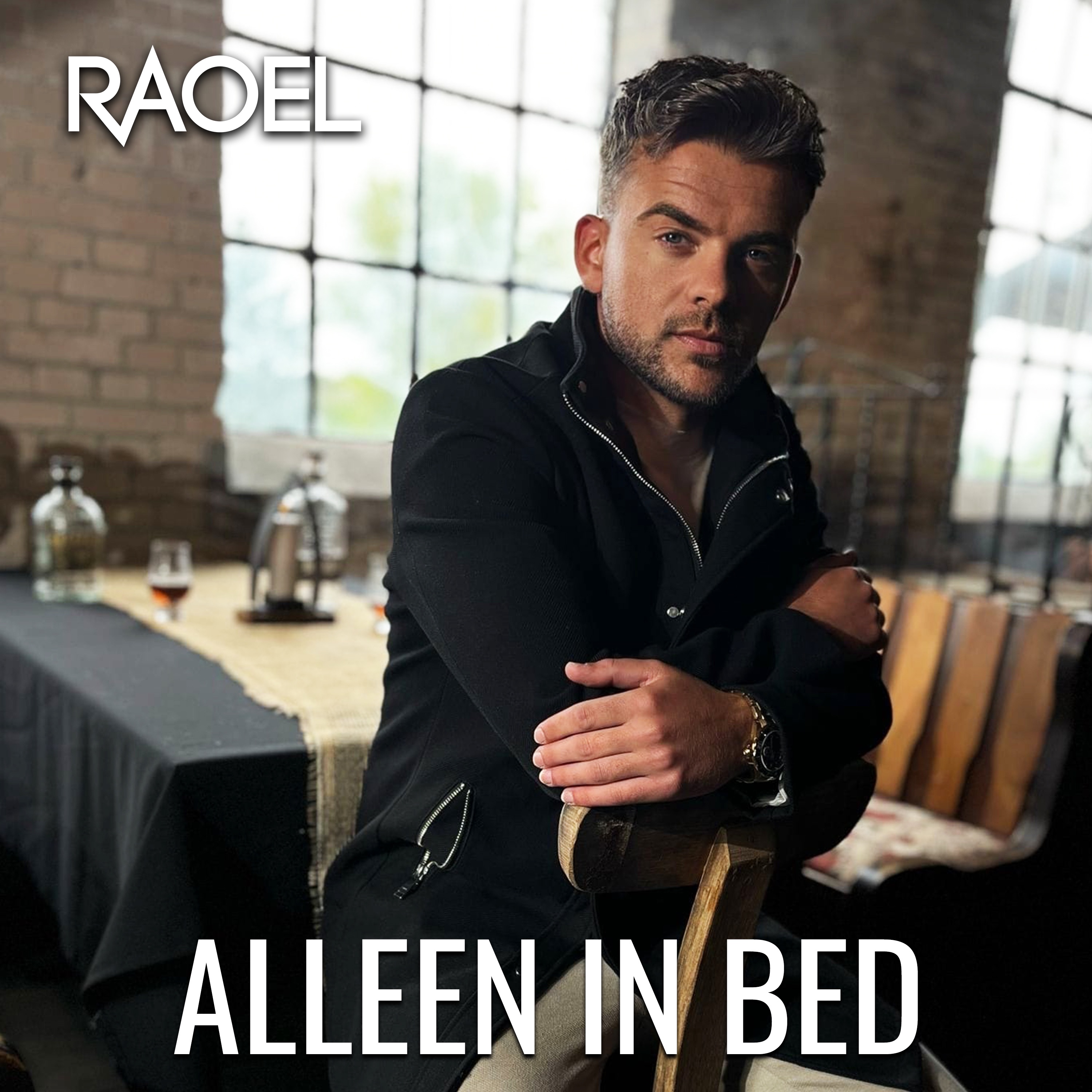 Alleen in bed - Single