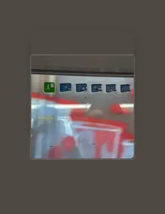 聆聽 Strog、觀看音樂影片、閱讀小傳、查看巡演日期等！