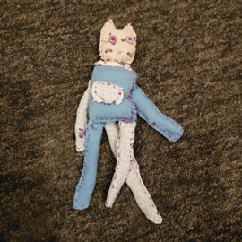 spikes on the wall (feat. Mint) Yung Rit