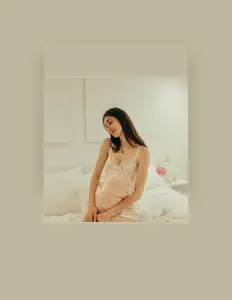 Yasmin Sydneyを聴いたり、ミュージックビデオを鑑賞したり、経歴やツアー日程などを確認したりしましょう！