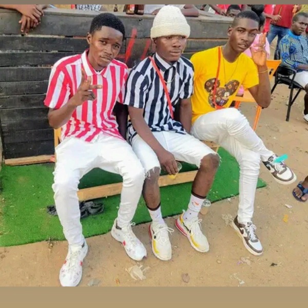 3 baby - Single