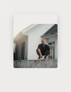 Mayakx सुनें, म्यूज़िक वीडियो देखें, बायो पढ़ें, दौरे की तारीखें और बहुत कुछ देखें!