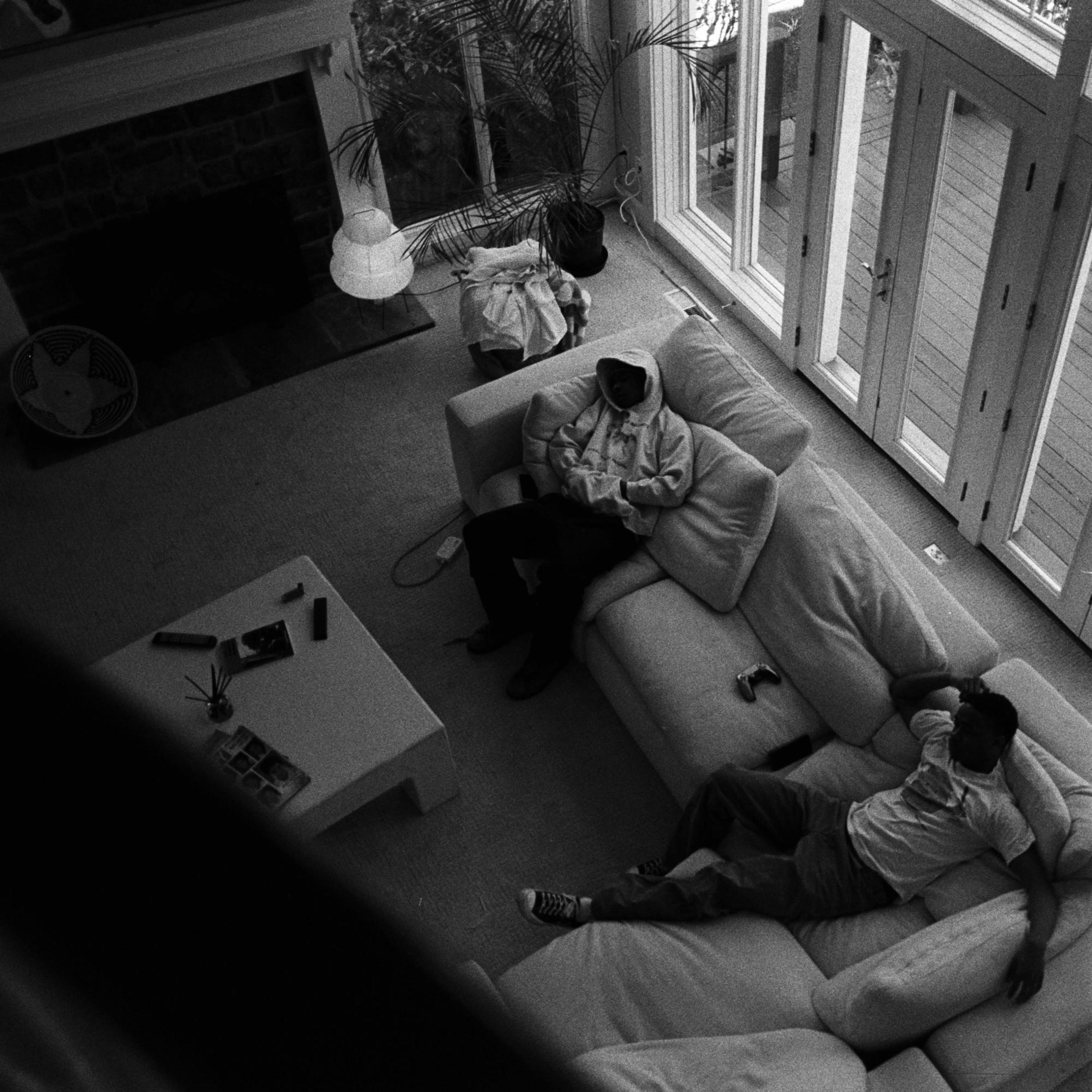 CAN'T FIND HER - Single