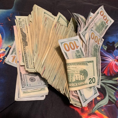 That one house (feat. BoBandz) - Single