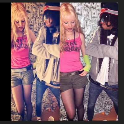 holdmeclose - Single