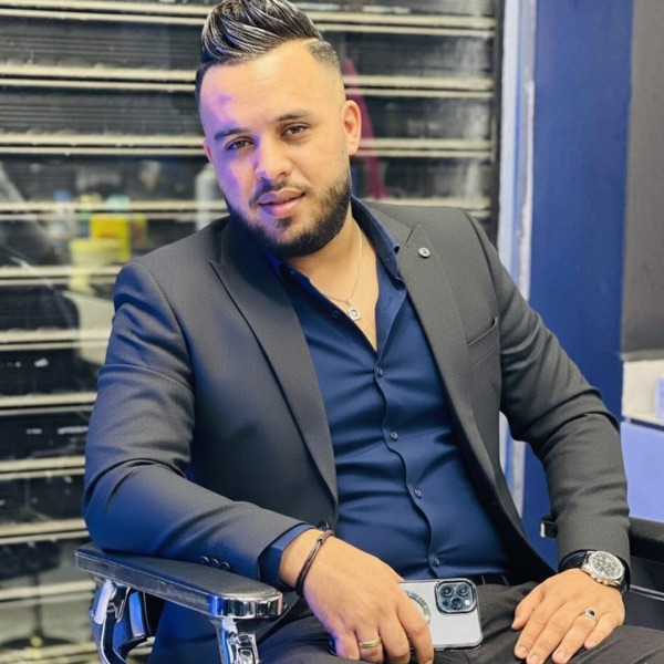 همك جايك منعد دمك (feat. Manini Sahar)