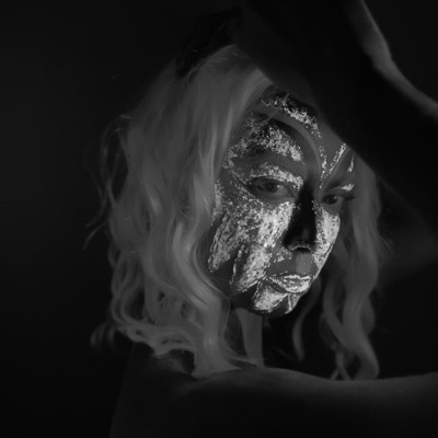 In Chains (feat. SBiONAGE) - Single
