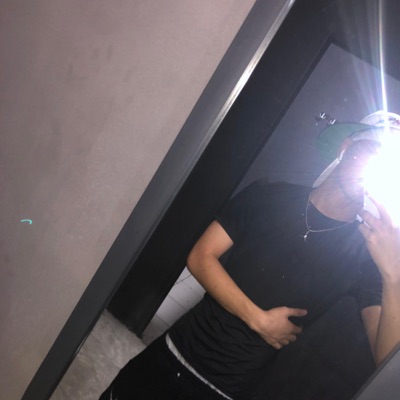 sign a deal (feat. Moneyshock223) - Single