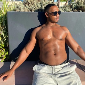 Roll Yah Body Stepho