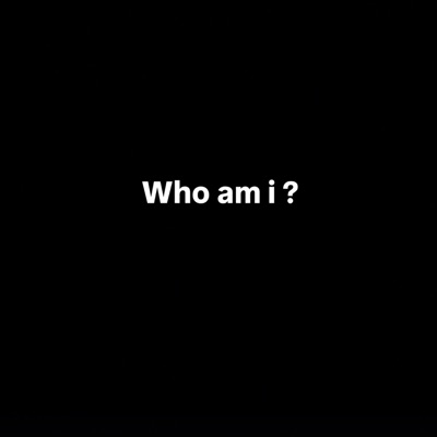 Who am i - Single