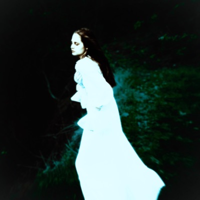 Ghost Girl (Deluxe)