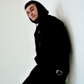 Рваные раны Лицо Под-Капюшоном