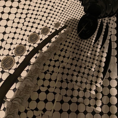 Down The Drain (feat. FREE DRACULA) - Single