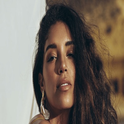 HOLA COMO ESTAS - Single