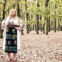 Rasari Luna De Cu Seara — Cocos Cosmina