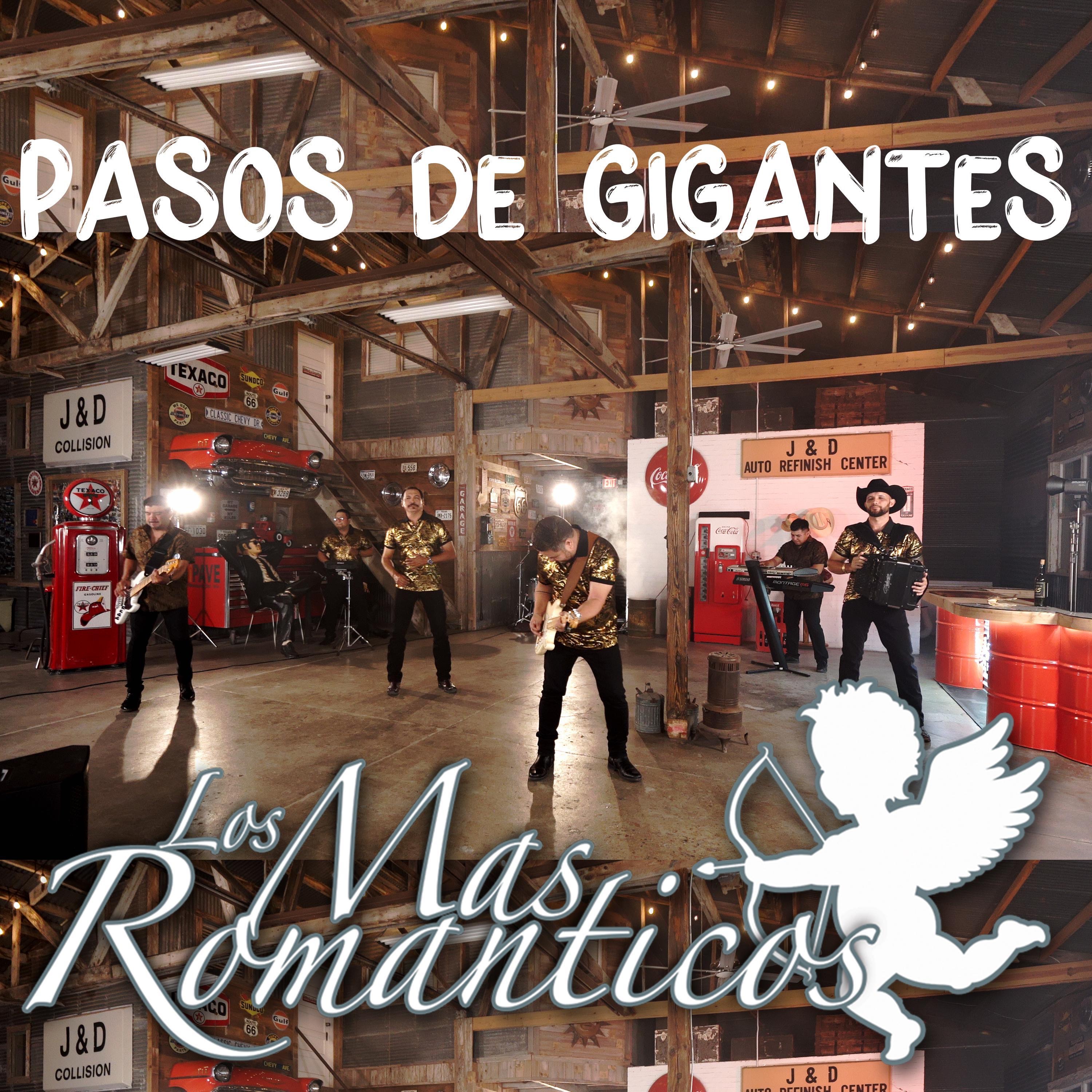 PASOS DE GIGANTES - Single