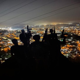 MTG- É SÓ UMA-BOTADA NA NOVINHA UMA BOTADA X EU TE BOTEI VOCE NEM DIVULGOU DJ JHON PROD