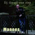 Zij Draagt Een Ring