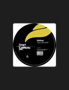 聆聽 Sabbag、觀看音樂影片、閱讀小傳、查看巡演日期等！