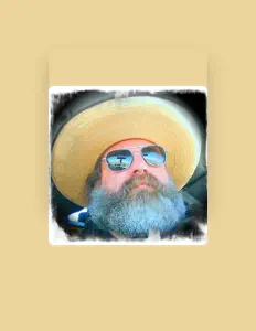 聆聽 Chris Moondawg Hall、觀看音樂影片、閱讀小傳、查看巡演日期等！