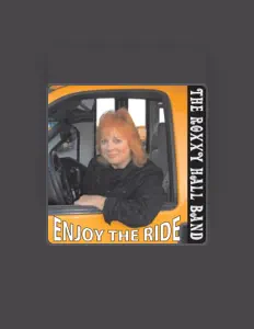 收听 Roxxy Hall Band、观看音乐视频、阅读小传、查看巡演日期等 ！