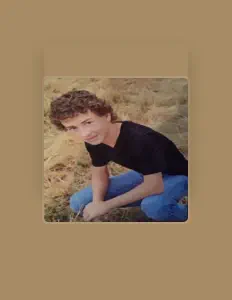 Kyler Dean सुनें, म्यूज़िक वीडियो देखें, बायो पढ़ें, दौरे की तारीखें और बहुत कुछ देखें!