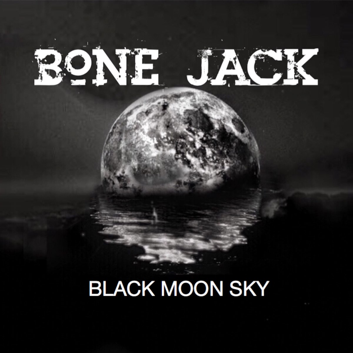Песня небо и луна слушать. Блэк Мун. Black Moon Black Sky. Bony Jacks. Sky of Bones.