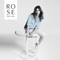 Selon les jours - Rose lyrics