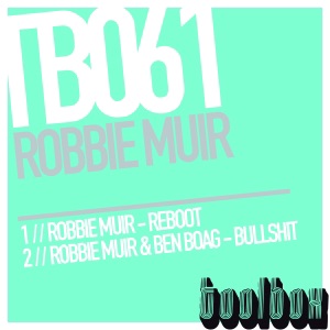 Robbie Muir - Single
