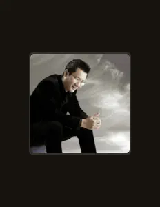 Ascolta Hoàng Bách, guarda video musicali, leggi la biografia, vedi le date del tour & altro!