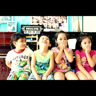 Kỷ Niệm Tuổi Thơ (feat. Như Trang) - Single