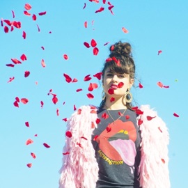 Raffled Roses Wallace