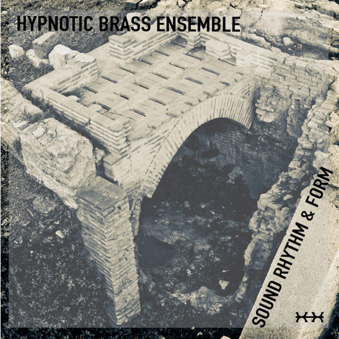 Conversamos com o Hypnotic Brass Ensemble sobre jazz, suas